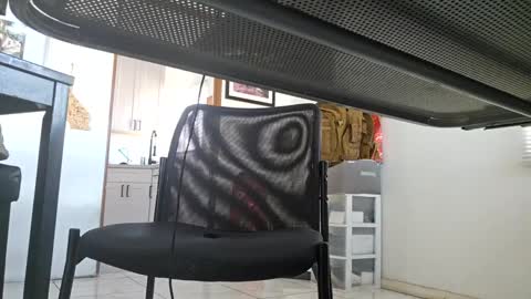 Snapshot of cigneska1 chatting on February 11, 10:50 pm cigneska1 online show from February 11, 10:50 pm