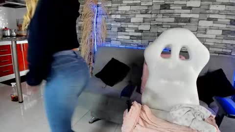 Ciindy Lovers online show from October 9, 4:34 pm