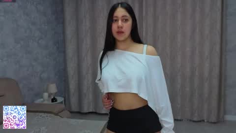 Tisha online show from April 22, 8:43 am