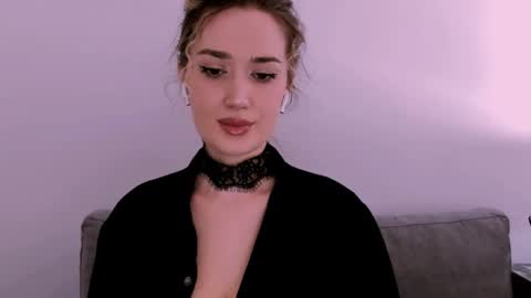cindyprettywomen online show from June 24, 4:47 pm