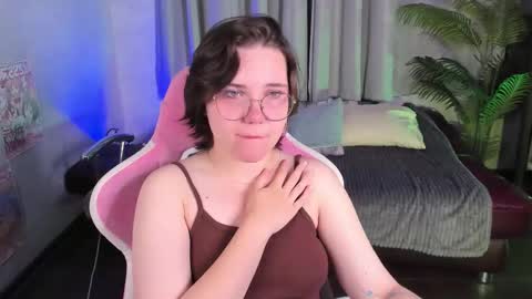 Lily  online show from September 20, 11:57 am