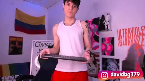 David     Independent Model online show from February 28, 4:10 am