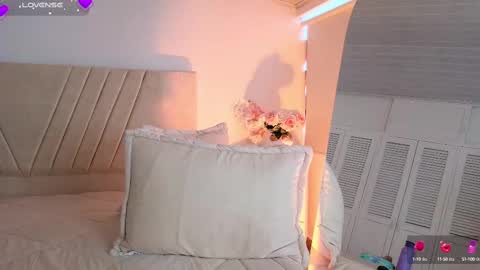 cinthia_cf online show from March 11, 3:12 pm