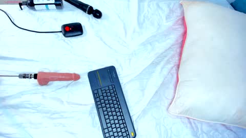 Snapshot of cintiavega chatting on February 7, 2:47 pm Cintia online show from February 7, 2:47 pm