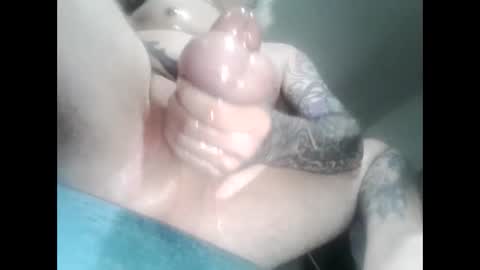 oilywanker online show from December 13, 10:51 am