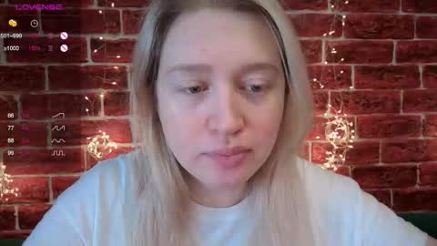 citrusblissss online show from January 19, 3:16 am