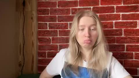 citrusblissss online show from October 15, 2:15 am