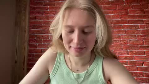 citrusblissss online show from October 7, 2:18 am