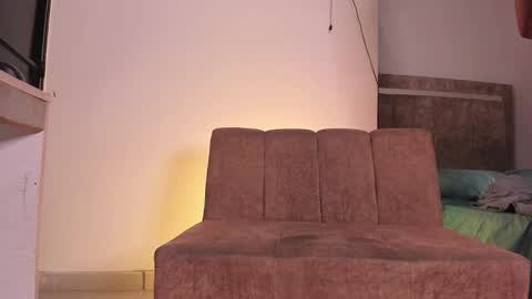 cj_davis1 online show from October 8, 6:19 am