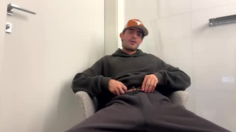 ckeefer96 online show from March 26, 11:10 pm