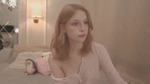 Claire Bennett online show from October 6, 11:33 pm