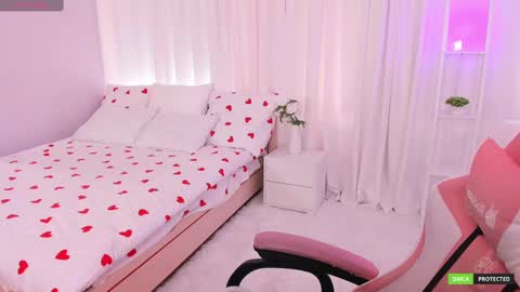 Claire Faers online show from March 4, 9:07 am