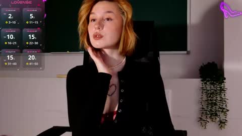 Claire online show from May 11, 3:07 pm