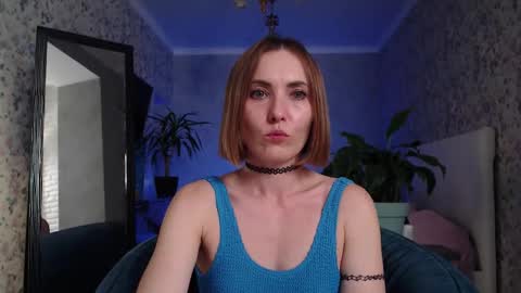 Clara online show from October 18, 5:28 pm