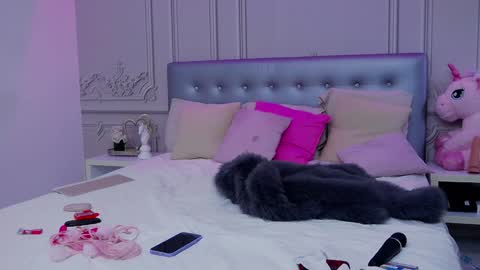 ClaraHazel online show from February 1, 10:59 am