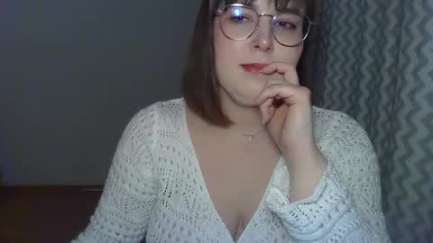 Clara online show from March 19, 7:19 pm