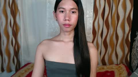 Snapshot of clarence_69 chatting on February 2, 4:00 pm clarence_69 online show from February 2, 4:00 pm