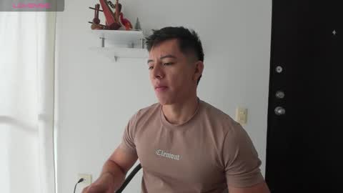 Snapshot of clark_bostom chatting on October 14, 3:37 pm clark online show from October 14, 3:37 pm