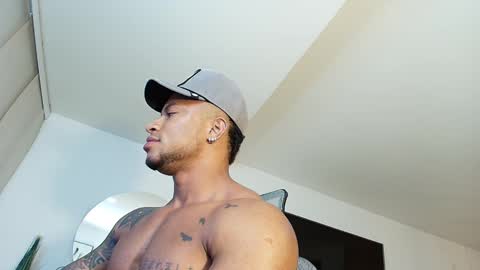 clark_strong online show from February 27, 2:46 am