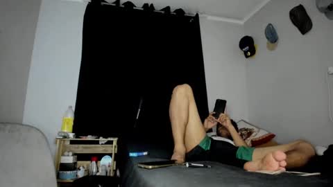 clark_tommy11 online show from February 4, 9:07 am