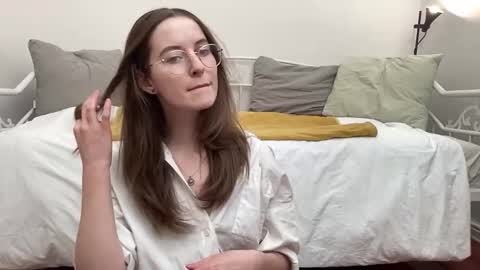 classyandgirly online show from February 2, 7:21 pm