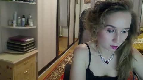 Snapshot of classyinna chatting on September 11, 8:48 am classyinna online show from September 11, 8:48 am