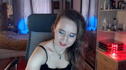 classyinna online show from October 22, 8:39 am