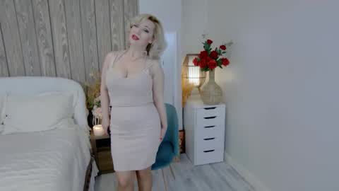 Classy Tinna online show from April 25, 5:31 am