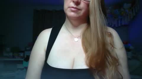 Kate online show from March 17, 5:45 am