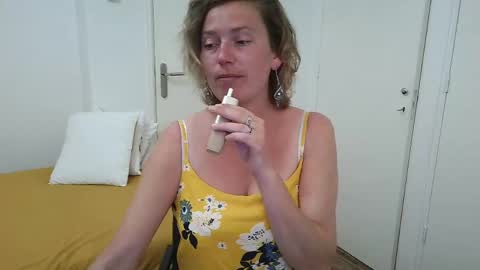 Syl  online show from May 28, 7:39 am