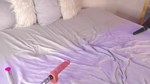 Cloe Bridgee online show from October 12, 5:11 am