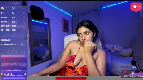 cloe small online show from October 9, 4:07 am