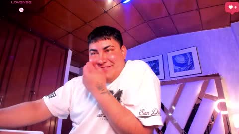 Cloe x Billy online show from November 20, 7:00 pm