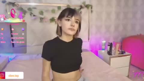 cloee_tay1 online show from July 14, 11:37 am