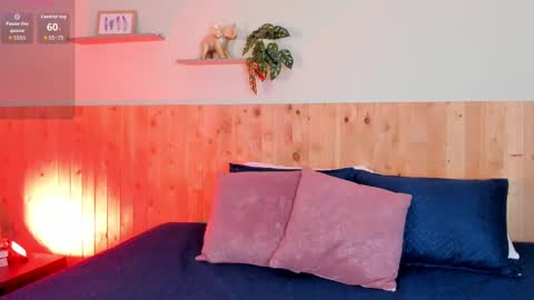 Chloe Smith online show from October 20, 7:19 pm