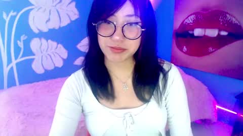 Elizabeth online show from June 17, 11:15 am