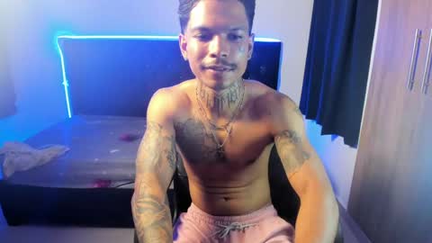 cloud_mckey8 online show from March 2, 7:15 am