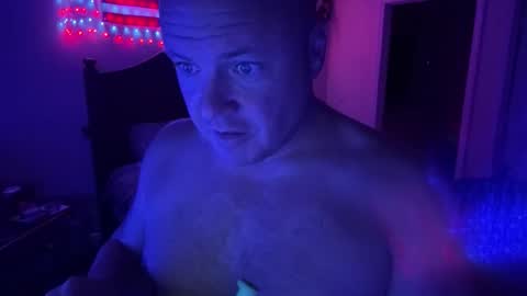 Snapshot of cloudy_dayz69 chatting on October 22, 8:06 am Cloudy Dayz online show from October 22, 8:06 am