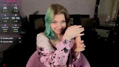 Lina online show from April 28, 11:09 pm