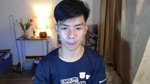 clyde_twinkx online show from February 7, 11:13 am