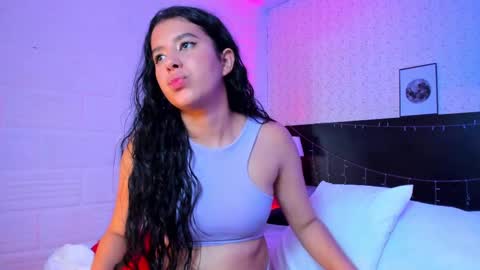 ClydeAndBonniee online show from March 10, 11:49 pm