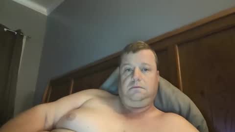 Snapshot of cmachen chatting on October 19, 4:33 pm cmachen online show from October 19, 4:33 pm