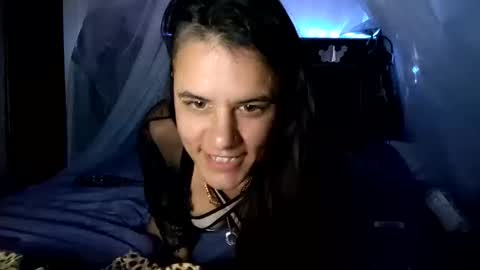 Snapshot of cmoan3y chatting on October 17, 2:32 pm cmoan3y online show from October 17, 2:32 pm