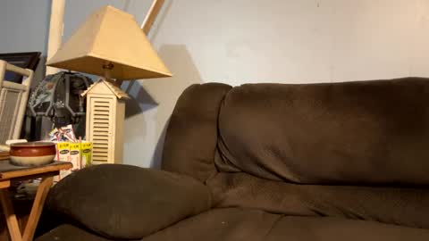 coachg12 online show from February 8, 11:19 pm