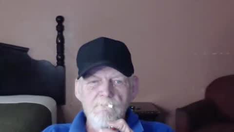 cockreadynow4u online show from June 18, 6:08 am