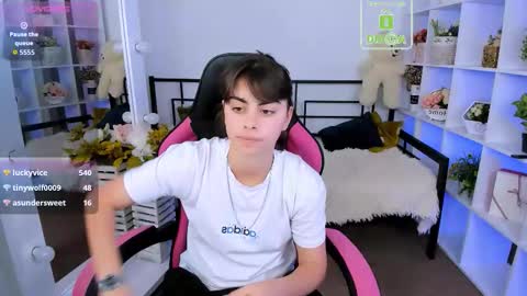 Olivia online show from October 22, 7:33 am