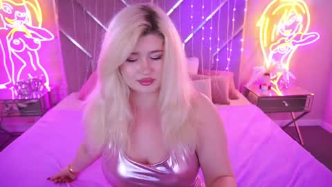 onlyfans amyleyy online show from May 25, 1:17 pm