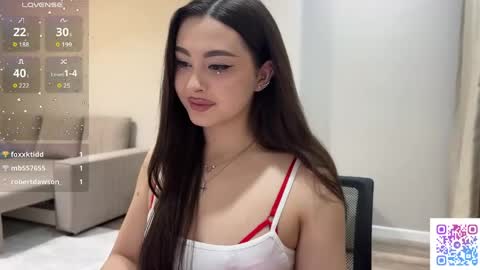 Yumi online show from April 17, 11:40 pm