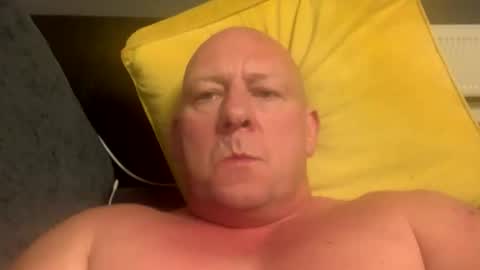 col4nows online show from November 1, 12:11 am