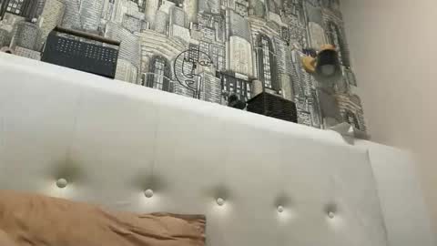 colambus83 online show from February 28, 7:45 am